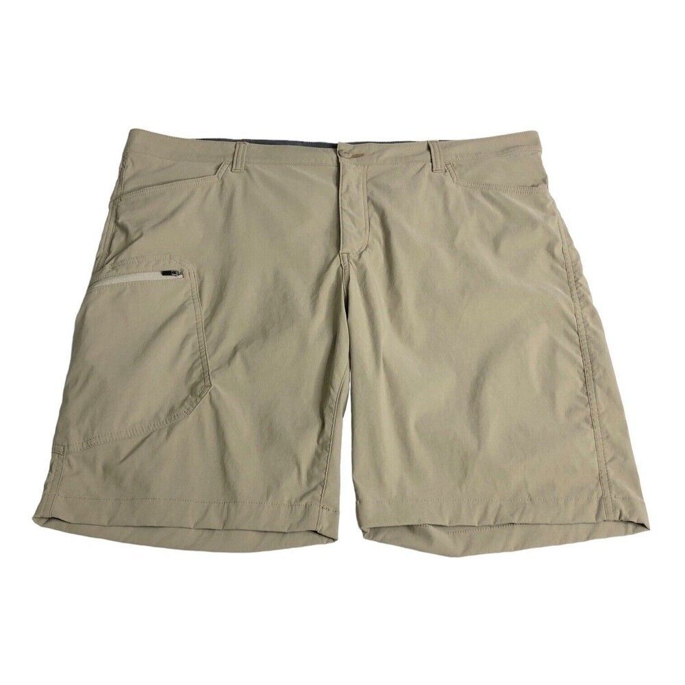 Eddie Bauer Shorts Mens 42 Khaki Tan Nylon Cargo Zip Pocket Outdoor Hiking 10.5"